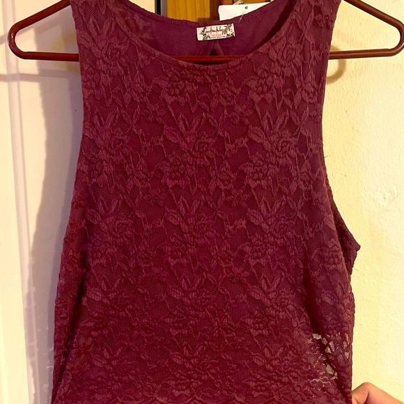 Free people doesn’t sell anymore gave it away NWT Free People Lacy tank - Picture 4 of 9